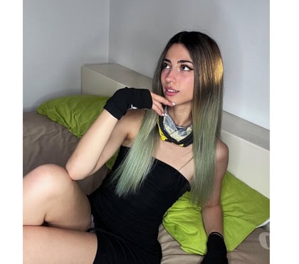 Photos for Fernanda - First time in leeds