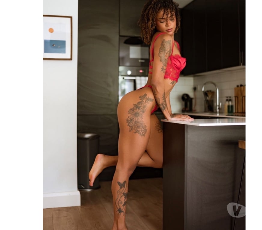 Escorts South East London Croydon - Photos for Bia 🔥hot 🇧🇷latina