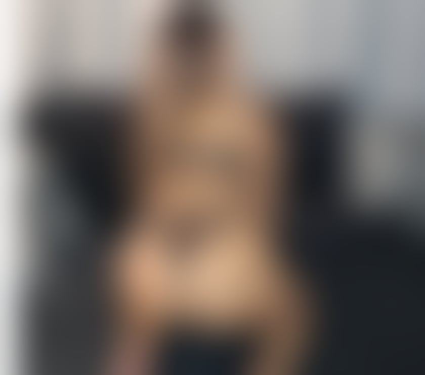 Escorts East London East Ham - East London - Photos for 🩷BIG TITI LANA🩷