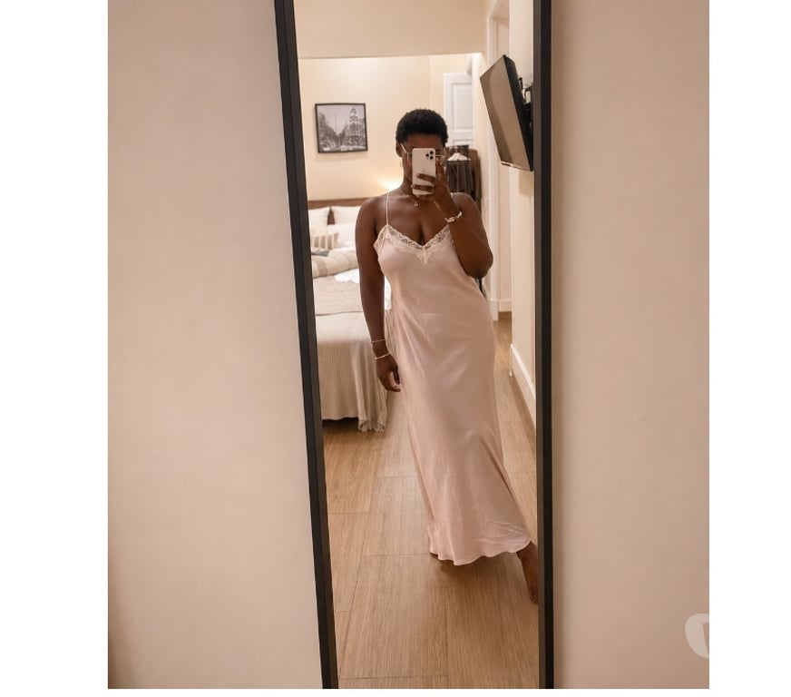 Adult Entertainment West Yorkshire Leeds - Photos for Nia — Elegant Private Companion in Leeds