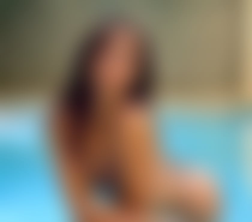 Escorts Catford South East London - Photos for 🇧🇷CHLOE BRAZILIAN🎉PART🍾🔥Hot and Daring🍒