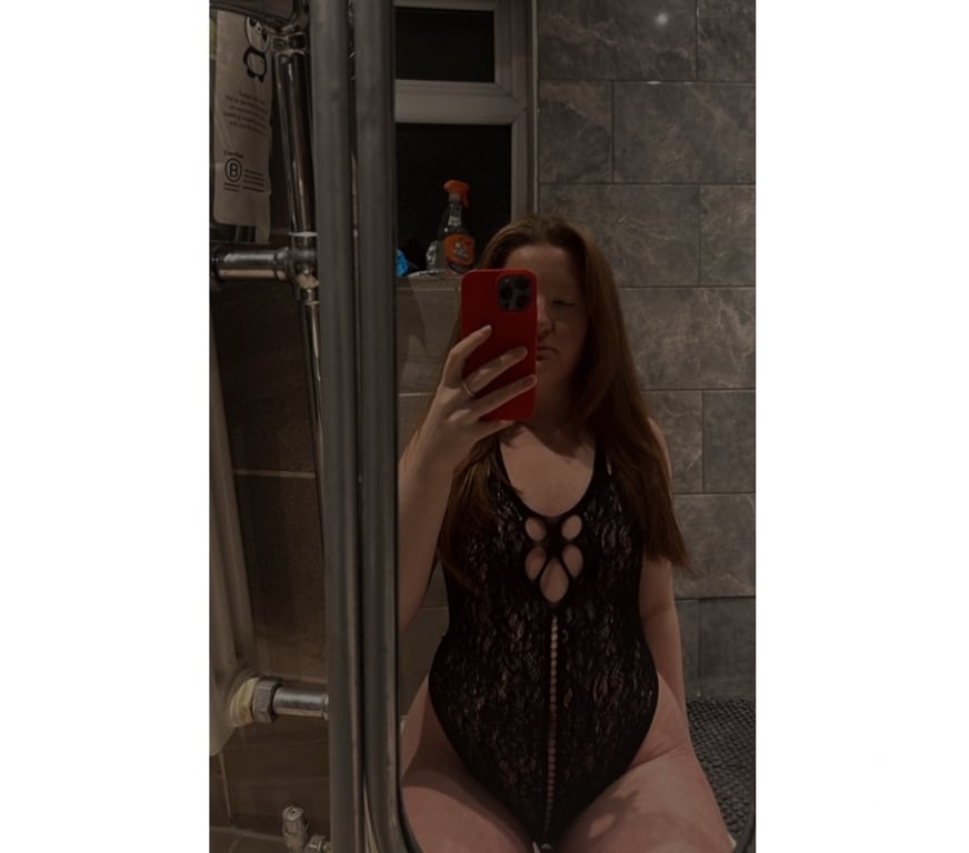 Escorts South Yorkshire Doncaster - Photos for Curvy British Spicy Selina 🍑😜 READ DESCRIPTION 👇