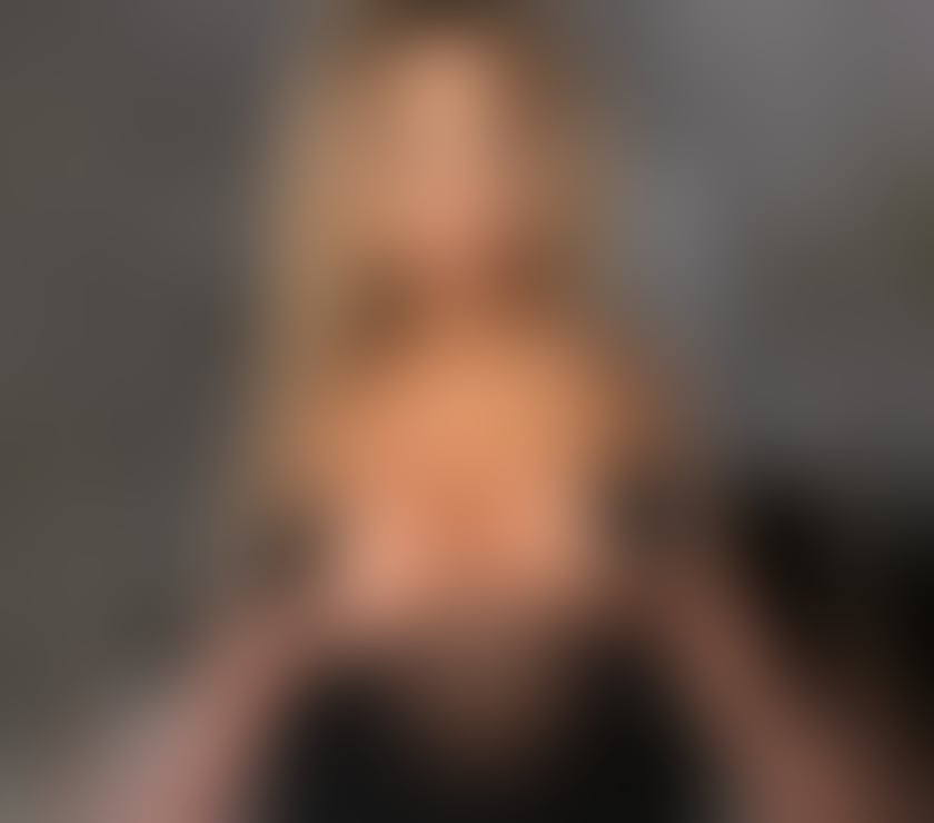 Escorts Kent Medway - Kent - Photos for 🆂🆄🅿🅴🆁 🅷🅾🆃 ꧁𓊈𒆜HOT BLONDE𒆜
