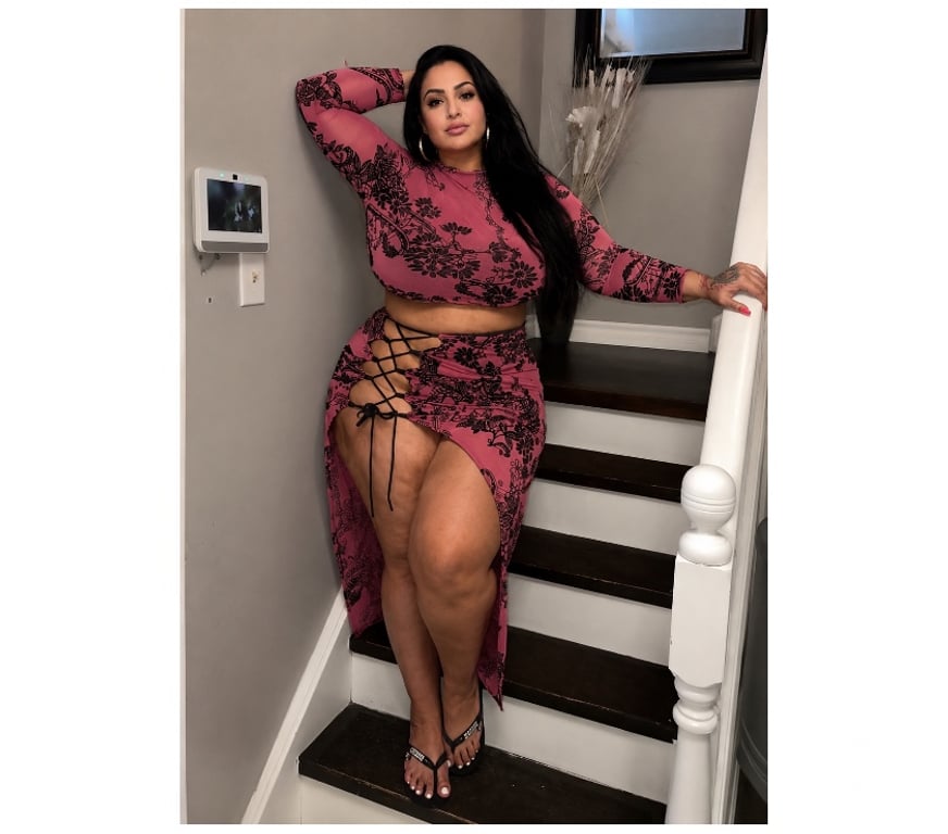 Escorts West Midlands Dudley - Photos for BIG ASS&BBW m party girls NEW SARA