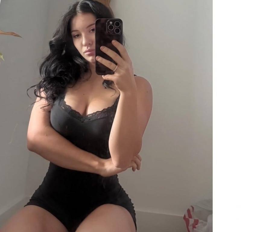 Escorts Essex Brentwood - Photos for New spanish girl party 💯💯Mari Mari