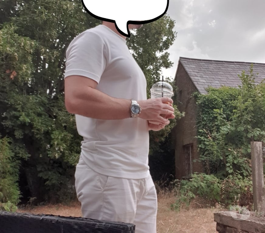 Escorts Buckinghamshire Milton Keynes - Photos for Genuine Gentleman Looking for a Woman for Dating & Good Time
