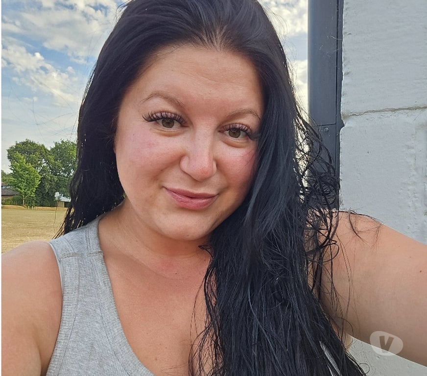 Adult Entertainment Surrey Waverley - Photos for Juicy jess awaiting your message
