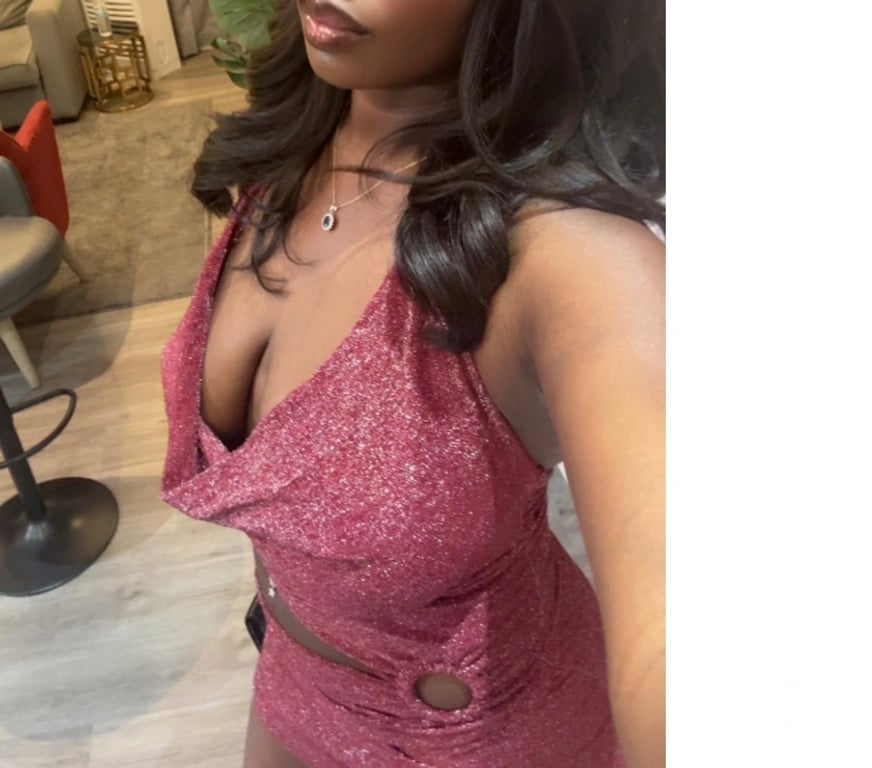 Escorts Cambridgeshire Cambridge - Photos for Your Sexy Black Barbie - Available today In CAMBRIDGE