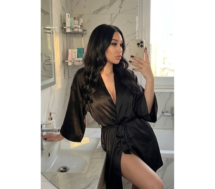 Escorts North London Enfield - Photos for ✨ PREMIUM BRUNETTE | ELEGANT, CURVY & TEMPTING 👑