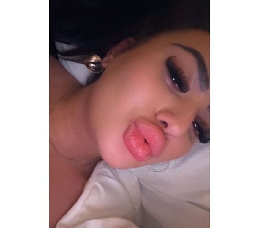 Escorts Windsor and Maidenhead Windsor - Windsor and Maidenhead - Photos for Lara💕Party💕Girl💕BIG BOOBS😍