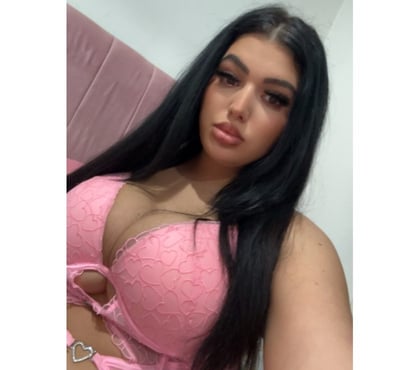 Escorts Windsor Windsor and Maidenhead - Photos for Lara💕Party💕Girl💕BIG BOOBS😍