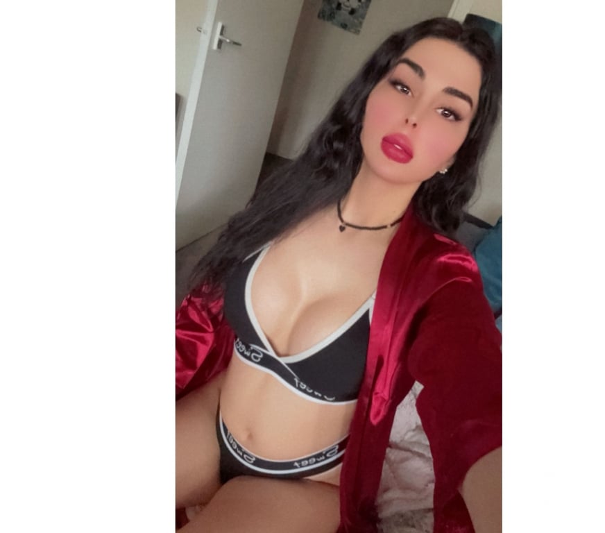 Trans Escorts Glasgow Blythswood Hill - Glasgow - Photos for Ts Lili super sexy and feminine