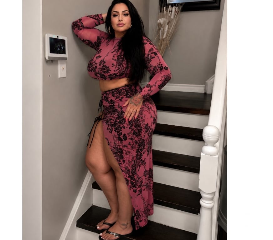 Escorts West Midlands Birmingham - Photos for ONLY OUTCALL PARTYYYY GRiLS BIG ASS&BBW NEW sara