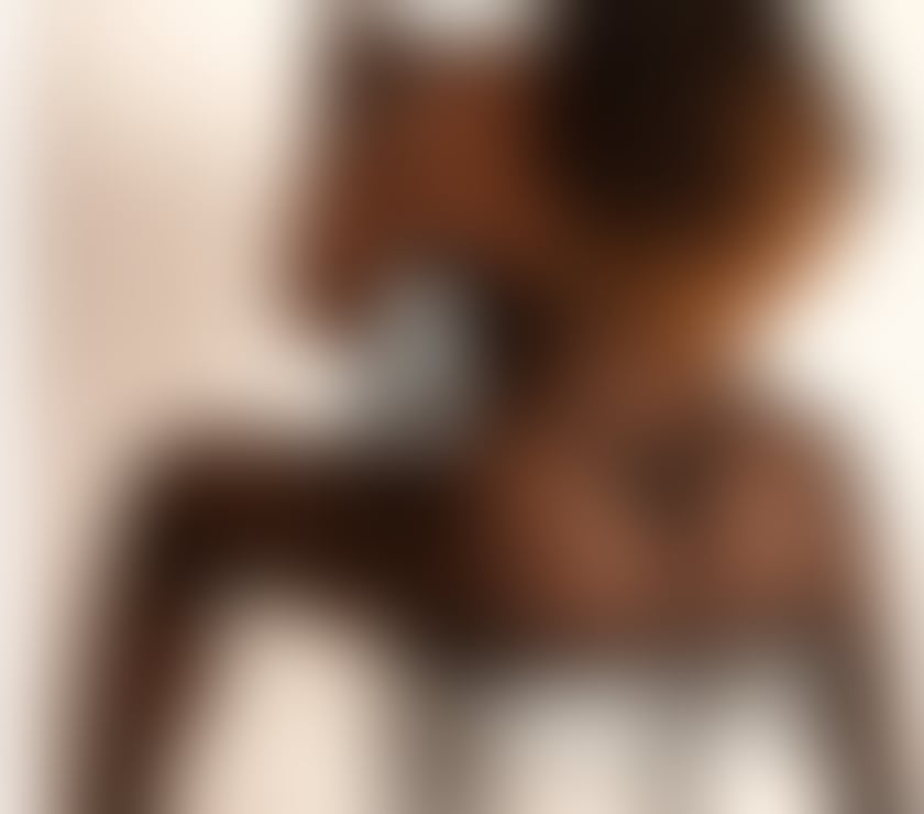 Escorts West Sussex Crawley - Photos for Ebony English Mature GFE Deliciously Curvy💯