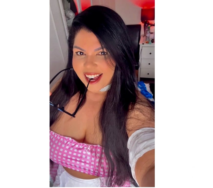 Escorts West Midlands Dudley - Photos for Julyana sexy curves dream girl💯%real✅GFE no rush🤩