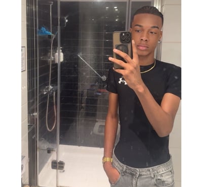 Gay Escorts Greenwich South East London - Photos for Xavi – Discreet & Available