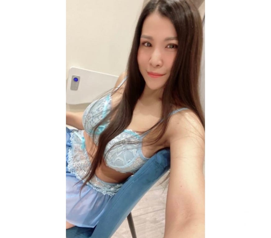 Escorts Surrey Guildford - Photos for Hi Guys I'm Nara Thai girl best service