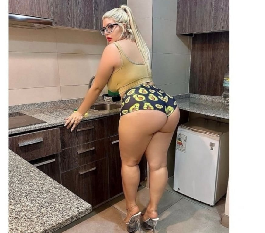Escorts Oxfordshire Oxford - Photos for Hi EMMA 💙 SEXY PARTY GIRL IN TOWN 💙🍾,