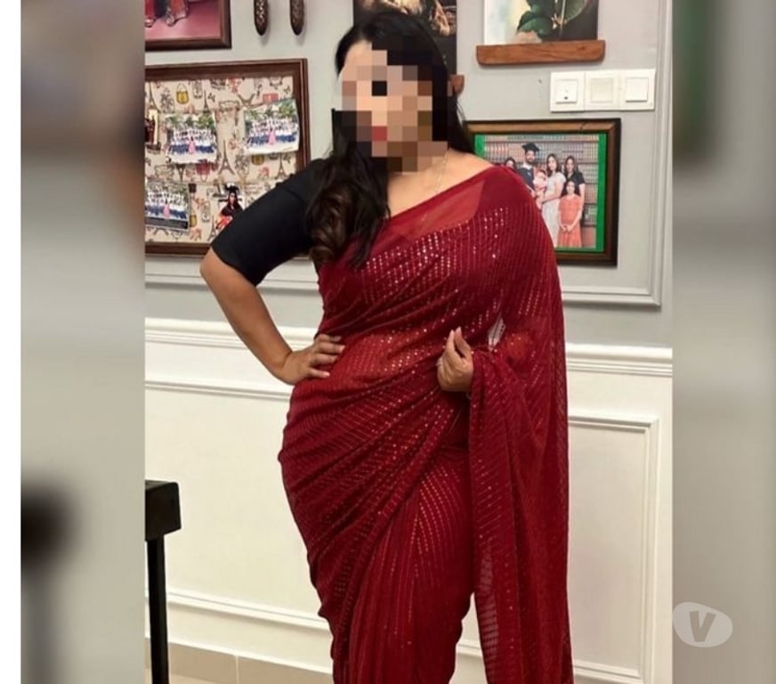 Escorts West Midlands Birmingham - Photos for Meenu Tamil Nadu Indian Girl new in Birmingham