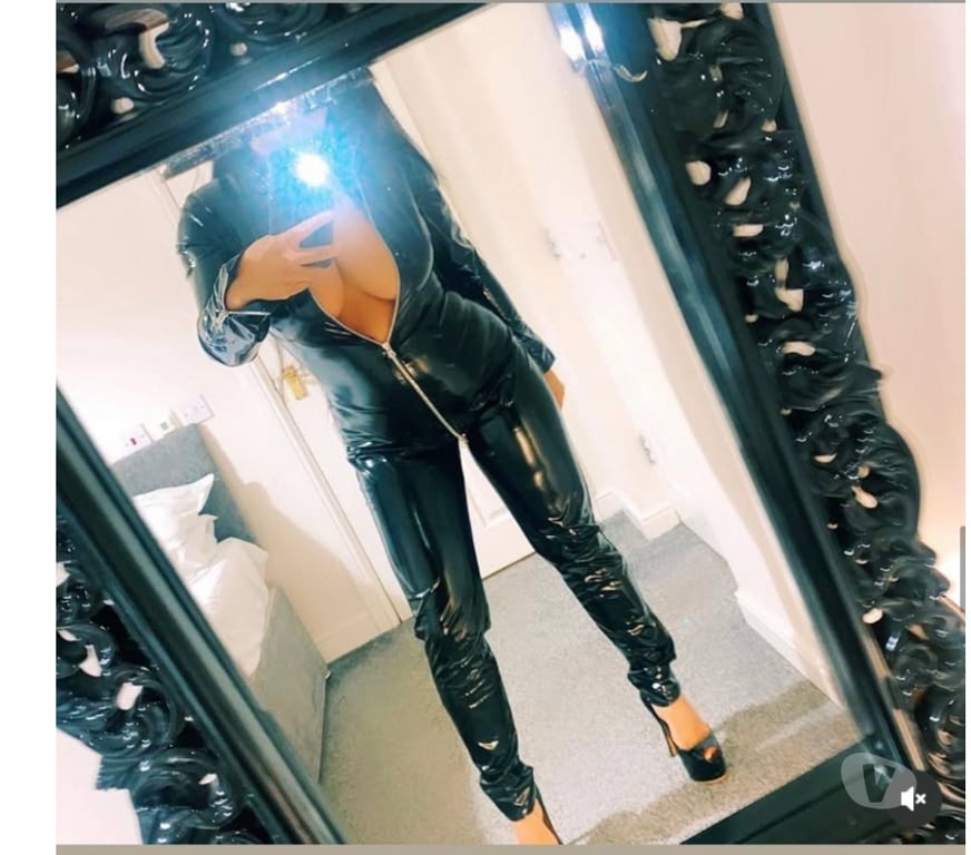 Escorts Hampshire Basingstoke and Deane - Photos for Mistress Meduza pvc WS latex feet pvc