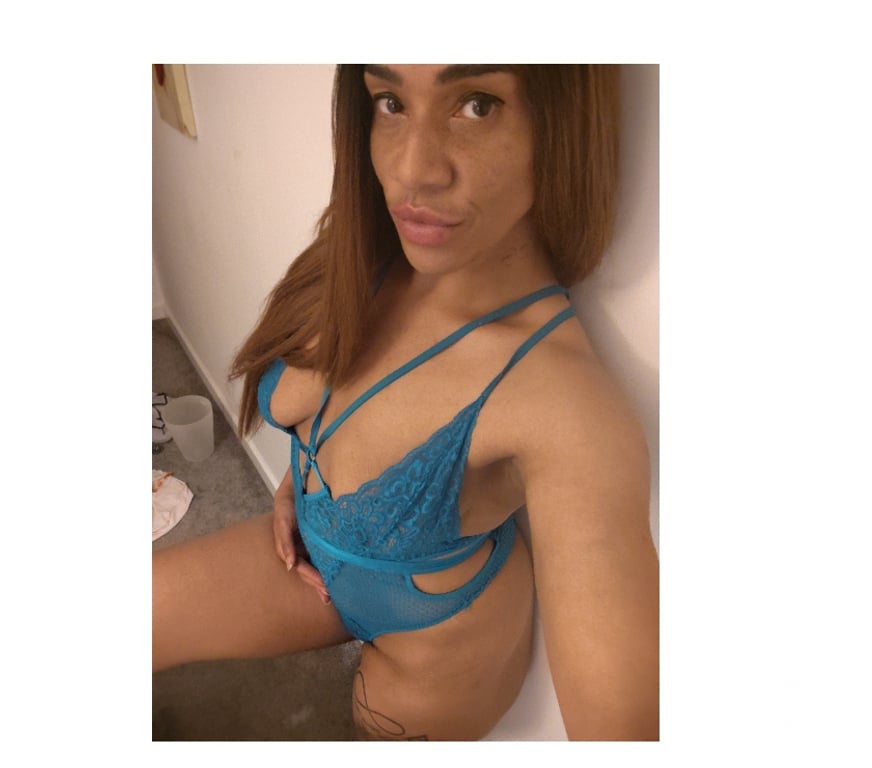 Escorts Staffordshire Stafford - Photos for Hotchocxxx Stafford text to book