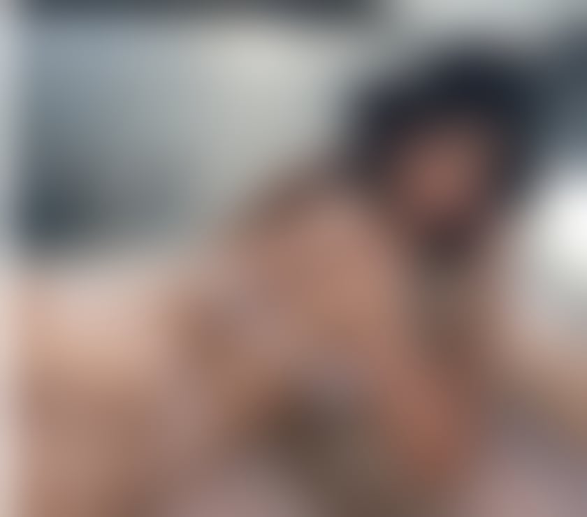 Photos for Brunette hot new in town just arrive ! Best party