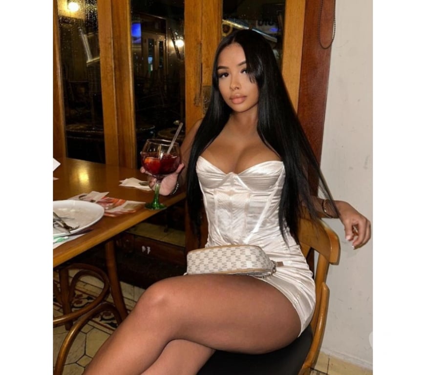 Escorts South West London Kingston upon Thames - Photos for 🔥LATINA🔥 PARTY 🔥🥂 KT1 -ONLY FOR A FEW DAYS