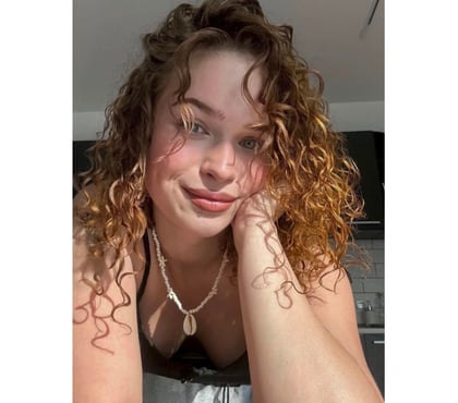 Escorts and Massages Ocean Village Southampton - Photos for Vibe& discret !! Party 🥳 girl