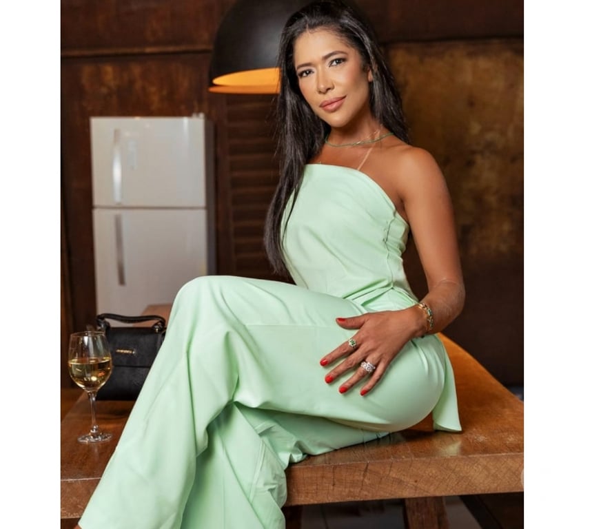 Escorts West Yorkshire Leeds - Photos for Natalia Milano BRAZILIAN party