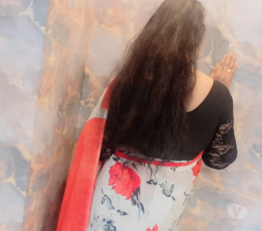 Escorts Bedfordshire Luton - Photos for REENA SOUTH INDIAN TAMIL MALLU IN LUTON