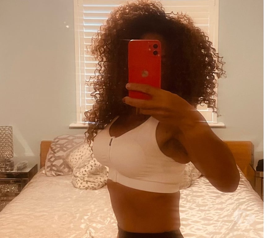 Escorts Bracknell Forest Bracknell - Bracknell Forest - Photos for Busty British Born Mixed Race Lady In Bracknell