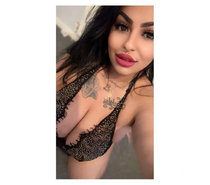 Escorts Croydon Town Centre Croydon - Photos for 😘hello guys, I'm a brunette and sexy bbw👅escort💦