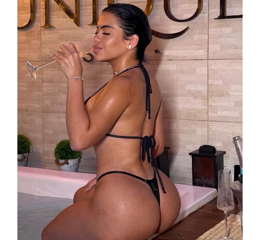 Escorts East London Redbridge - Photos for 💎❤️ LOLA TS BIG Ass 🍑 PARTY 🇧🇷 ❤️💎