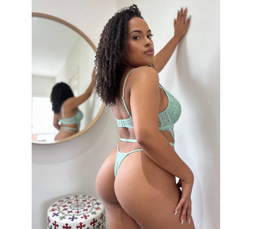Escorts Gloucestershire Gloucester - Photos for 🇧🇷 Alice Brazilian 🔥 Big Ass 🍑 Best Service 💦