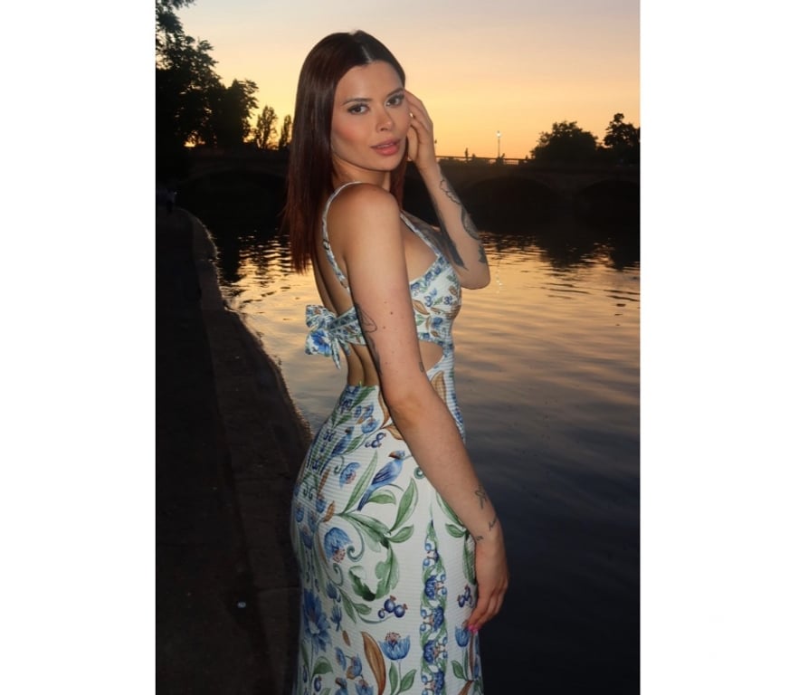 Escorts West London Paddington Station - West London - Photos for Susan Fox 🦊 Girl Party 🔥