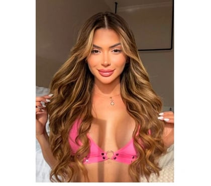 Escorts and Massages Swindon Town Centre Swindon - Photos for 💋♥️Laura — BRAZILIAN PARTY GIRL 💋🎉