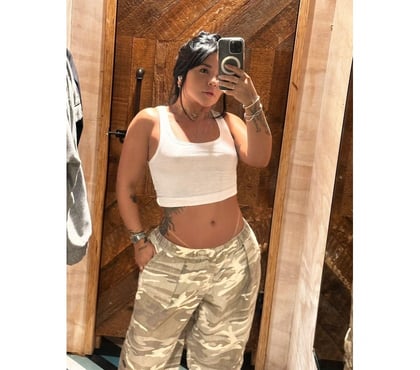 Photos for New in Town🇧🇷 PARTY GIRL🥳🥂 karol