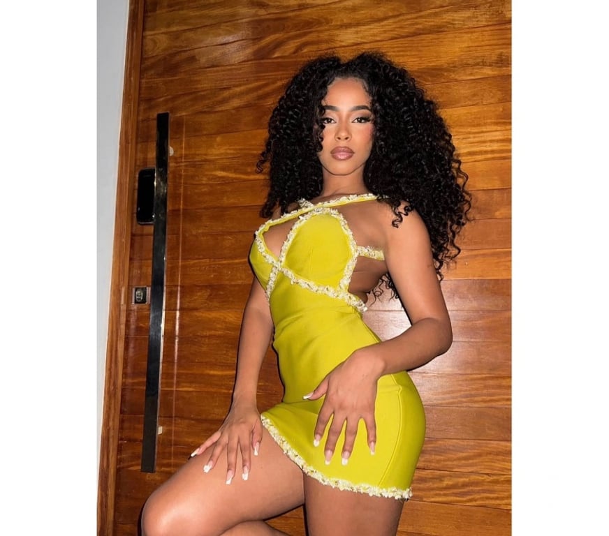 Escorts West London Acton Central Station - West London - Photos for SENSUAL, ATTRACTIVE AND CHARMING BRUNETTE 💋