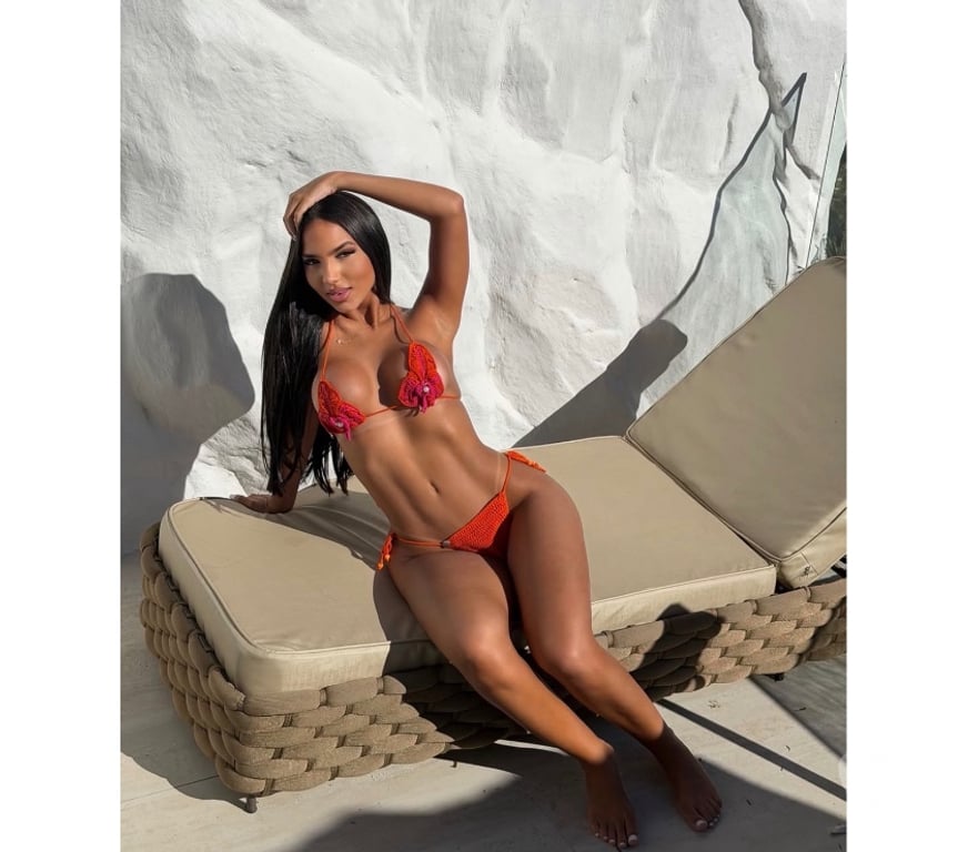Escorts North West London Willesden Green Station - North West London - Photos for 🔥 SENSUAL, ATTRACTIVE AND CHARMING BRUNETTE 💋