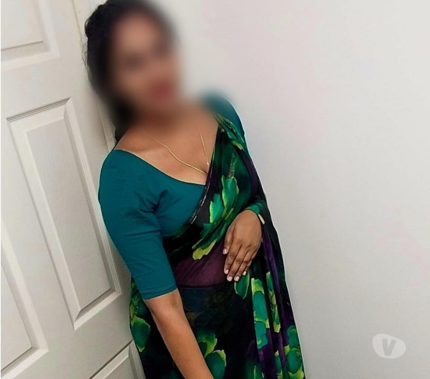 Escorts Bedfordshire Luton - Photos for DIYAA SOUTH INDIAN GIRL NEW IN LUTON