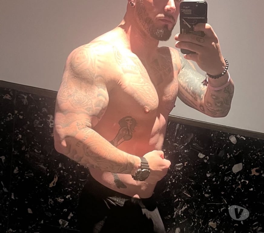  Gay massage Nottinghamshire Newark and Sherwood - Photos for Tattooed Muscle Thing