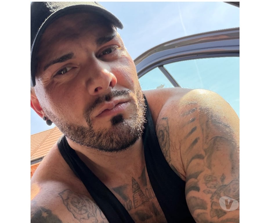  Gay massage Nottinghamshire Newark and Sherwood - Photos for Tattooed Muscle Thing