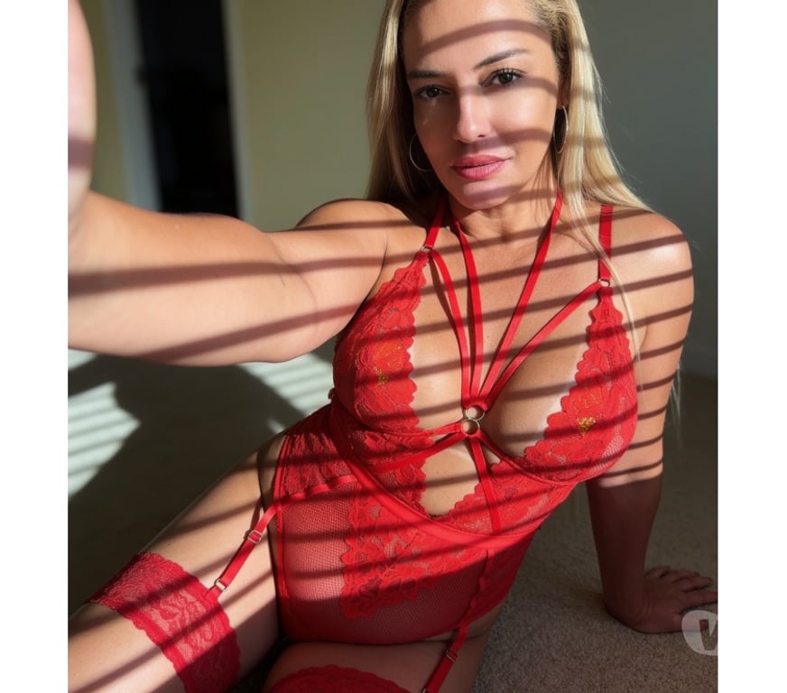 Escorts North London Turnpike Lane - North London - Photos for PARTY BLONDE GIGI IN TOWN 🤩