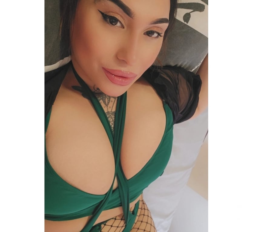 Escorts South West London Tooting Broadway - South West London - Photos for CURVY GIRL GERMAN 🇧🇪PARTY NEW IN THE TOWN 🥳