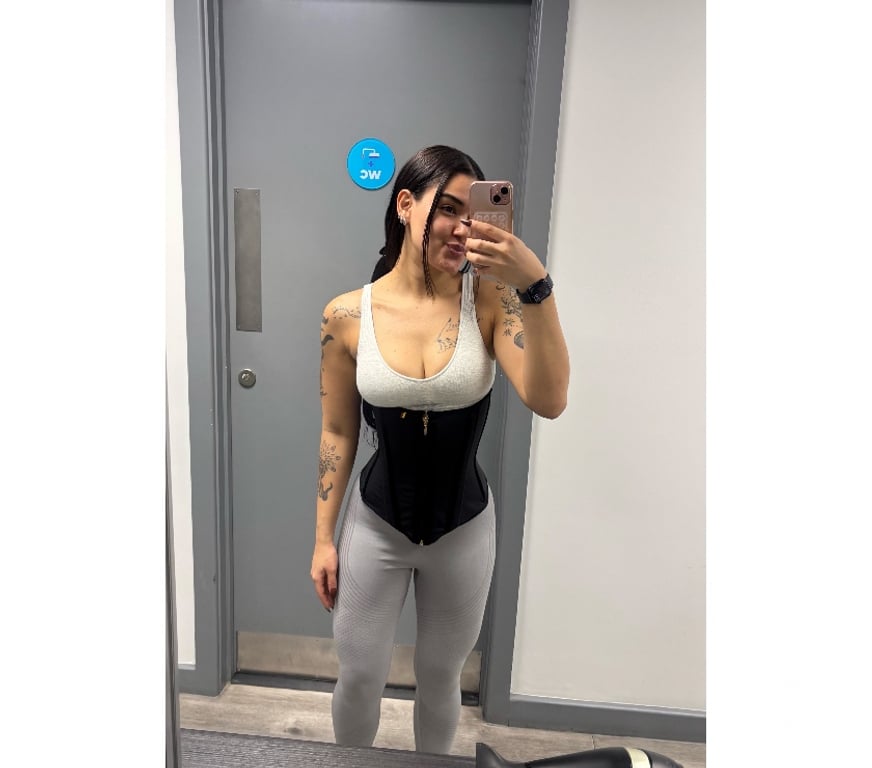 Escorts South West London Kingston upon Thames - Photos for A girl who loves parties, domination, and massage ❤️