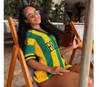 Bethnal Green - East London — Lavinia Curly Hair Girl ✅️♥️