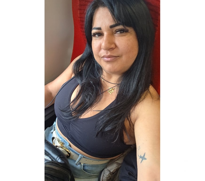 Escorts Hampshire Rushmoor - Photos for Julie GFE brazilian🇧🇷🇧🇷