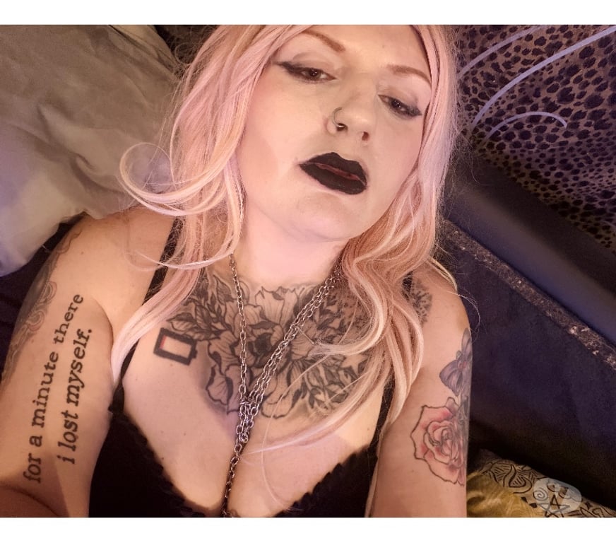 Escorts Somerset Bath and North East Somerset - Photos for Curvy British Babe • Nice & Naughty Party Paradox 🔥