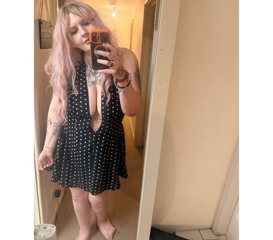 Escorts Somerset Bath and North East Somerset - Photos for Curvy British Babe • Nice & Naughty Party Paradox 🔥