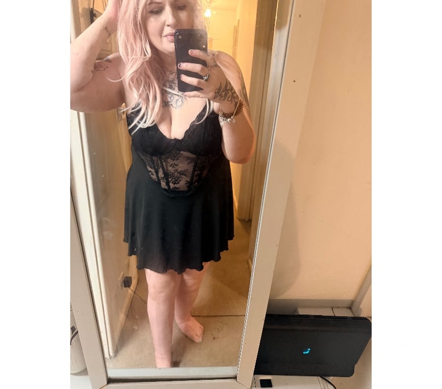 Escorts Somerset Bath and North East Somerset - Photos for Curvy British Babe • Nice & Naughty Party Paradox 🔥